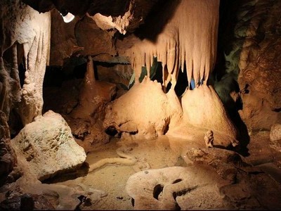 Jeskyně na Pomezí
